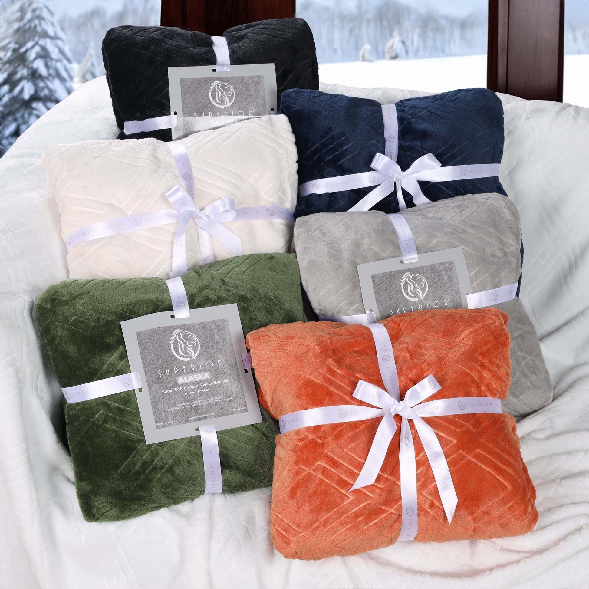Alaska Fleece Diamond Fluffy Blanket, Twin, Ivory