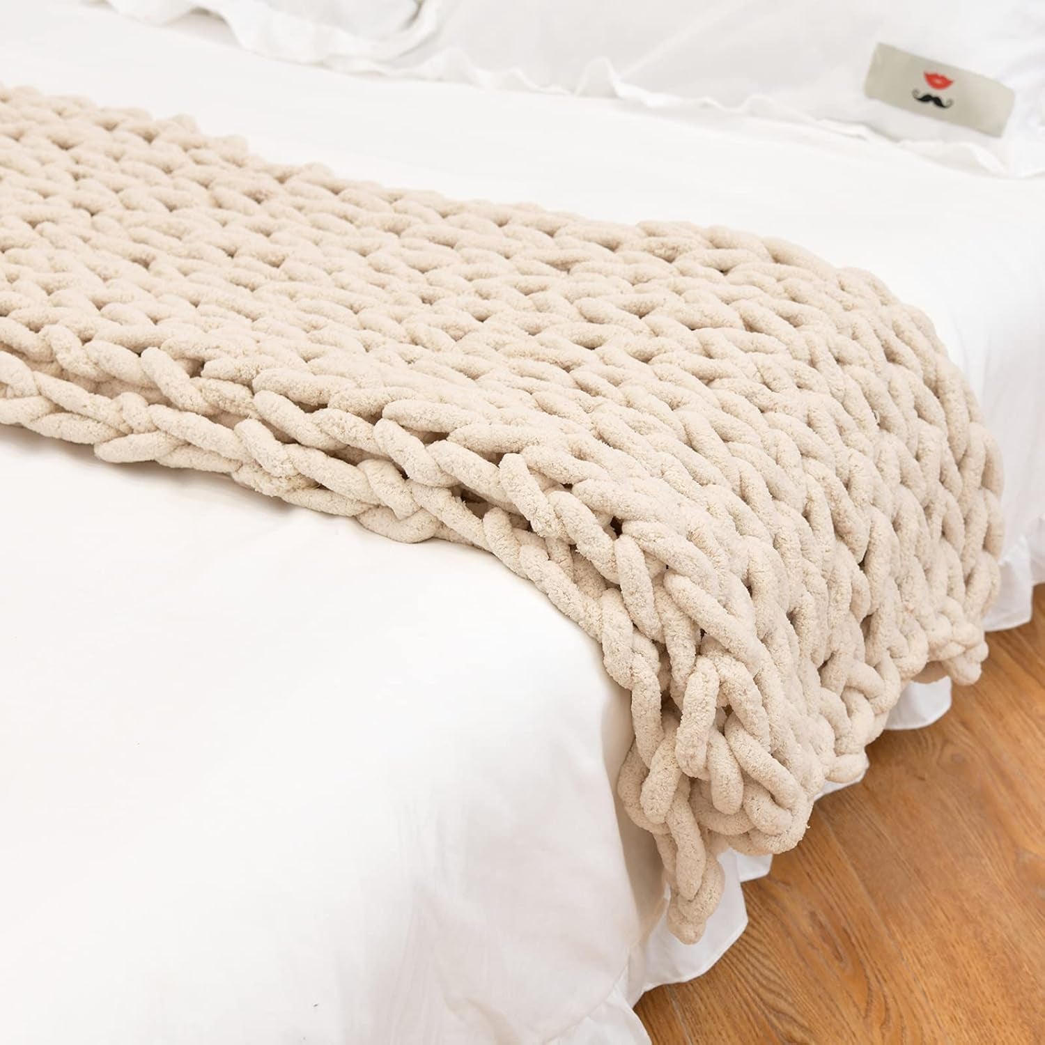Chunky Knit Blanket Warm Chenille Throw Blanket, Beige 40"X60" Warm Soft Cozy Handmade Knitted Yarn Throw Blanket for Bed Sofa Chair Home Decor, Gift, Machine Washable